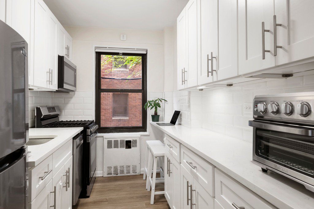 200 East 36th Street, Unit 2G photo 7