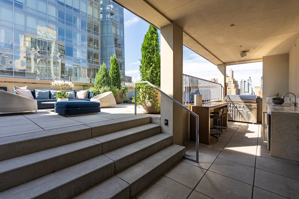 404 Park Avenue South, Unit PH17B photo 22