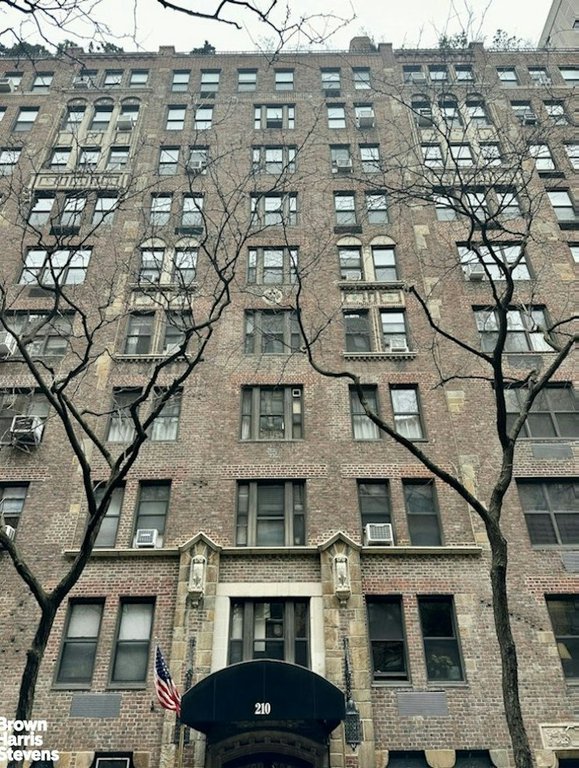 210 East 73rd Street, Unit 1E photo 8