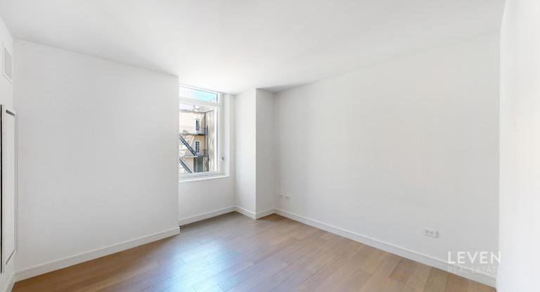 305 East 51st Street, Unit RU5A photo 9
