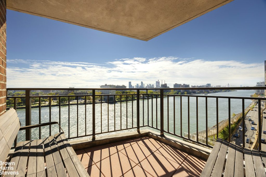 55 East End Avenue, Unit 8A photo 5