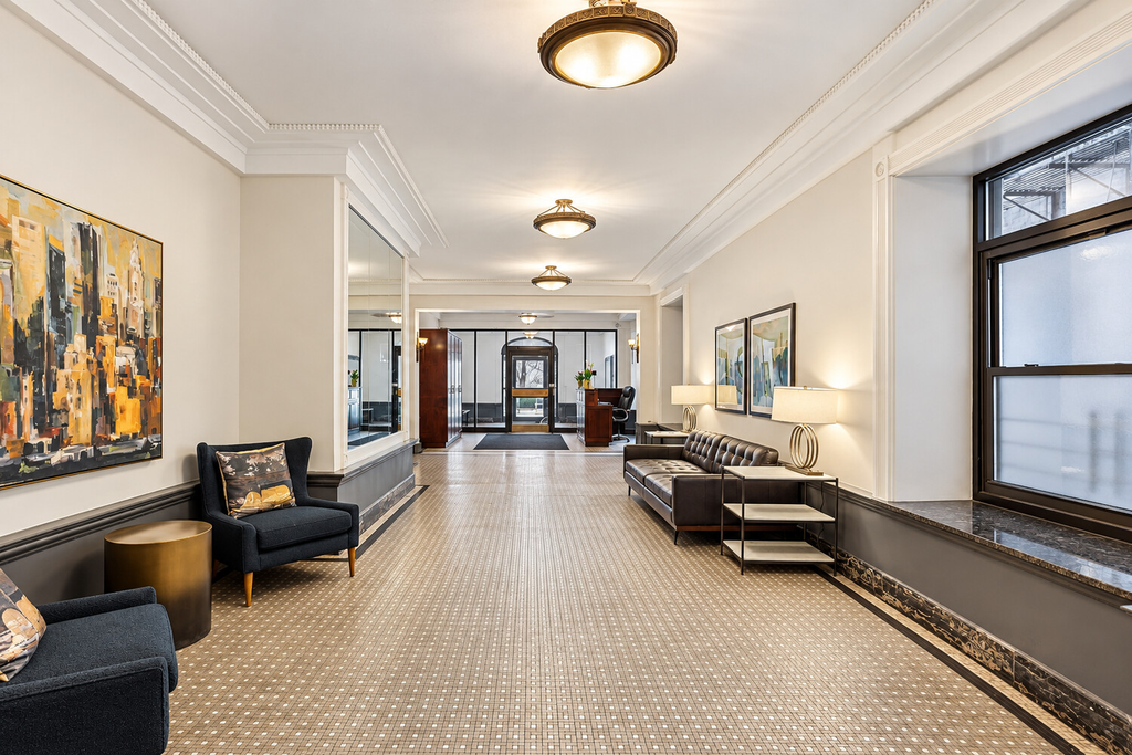 485 Central Park West, Unit APT2G photo 14