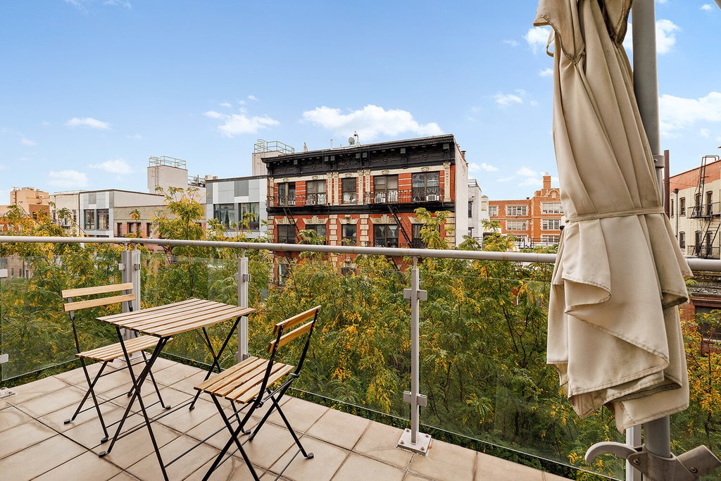 425 East 13th Street, Unit 6G photo 4
