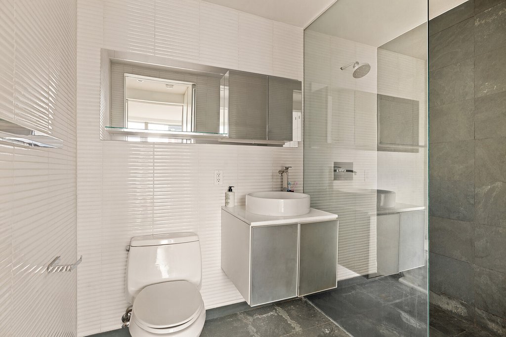 425 East 13th Street, Unit 6G photo 5