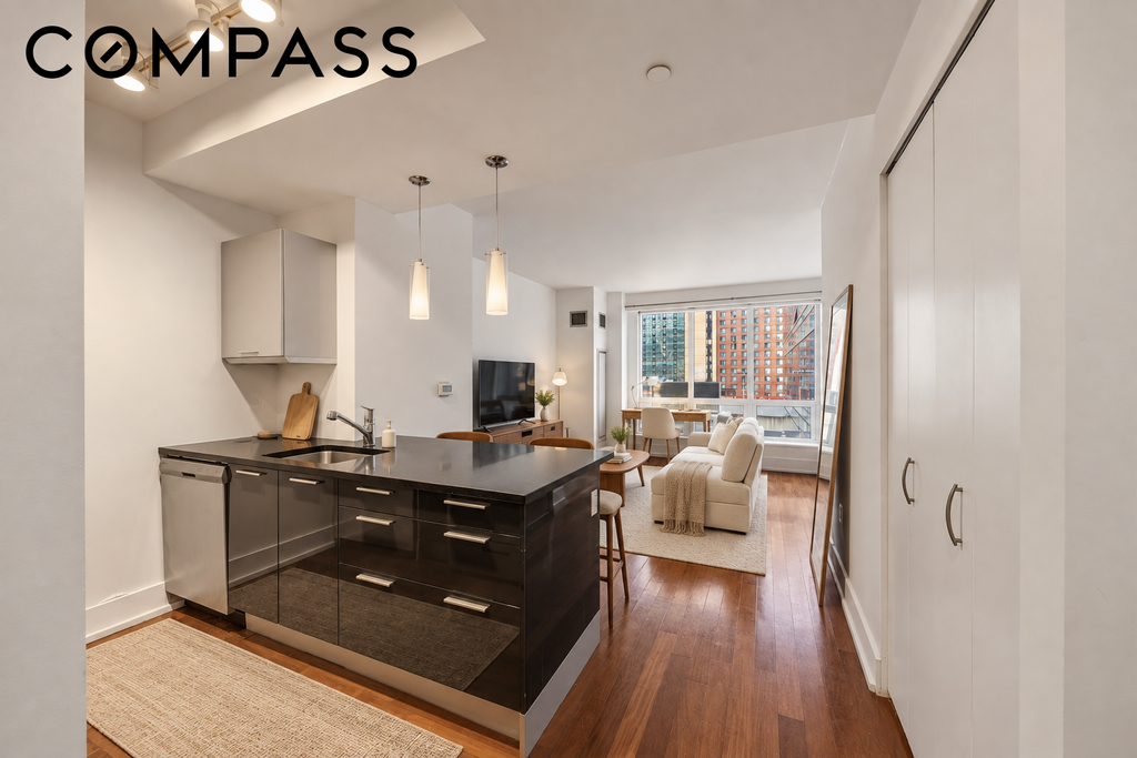 350 West 42nd Street, Unit 12H