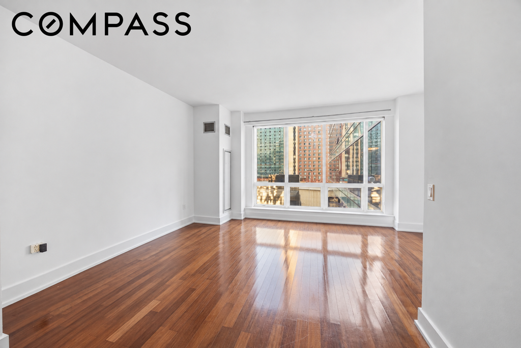 350 West 42nd Street, Unit 12H photo 6
