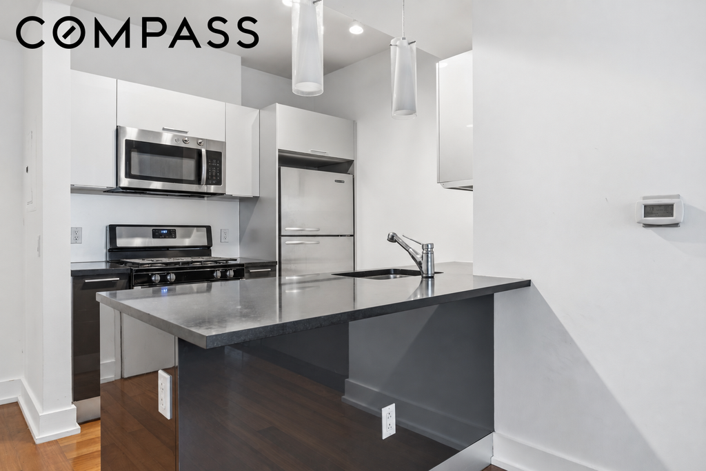 350 West 42nd Street, Unit 12H photo 10