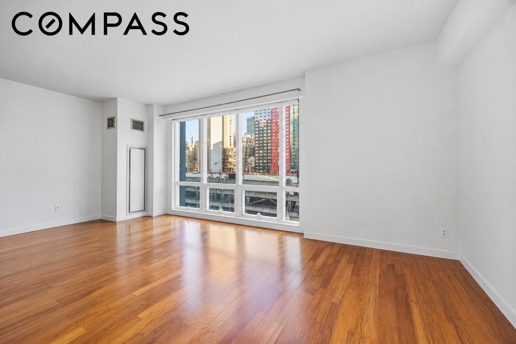 350 West 42nd Street, Unit 12H photo 12