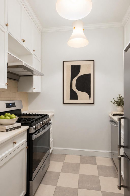 25 East 69th Street, Unit 4A photo 3