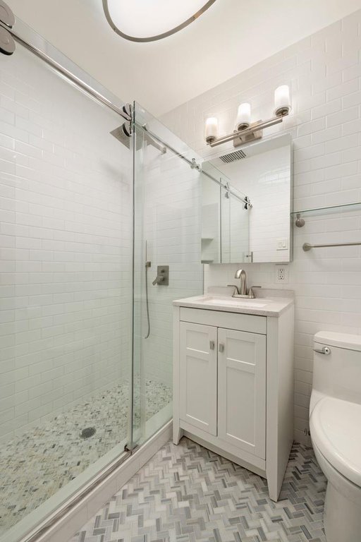25 East 69th Street, Unit 4A photo 5
