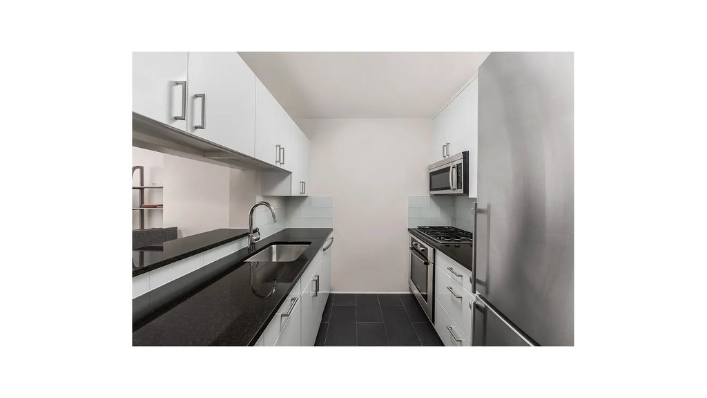 300 East 64th Street, Unit 6E photo 4