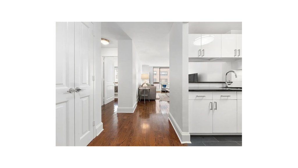 300 East 64th Street, Unit 6E photo 5