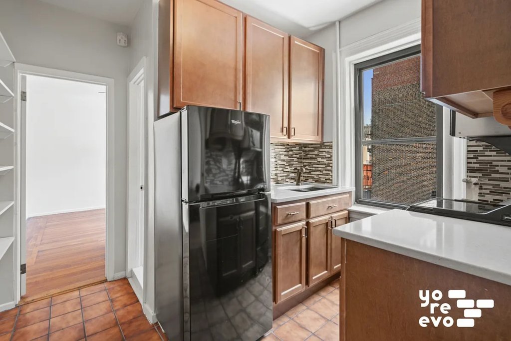 227 West 11th Street, Unit 53 photo 5