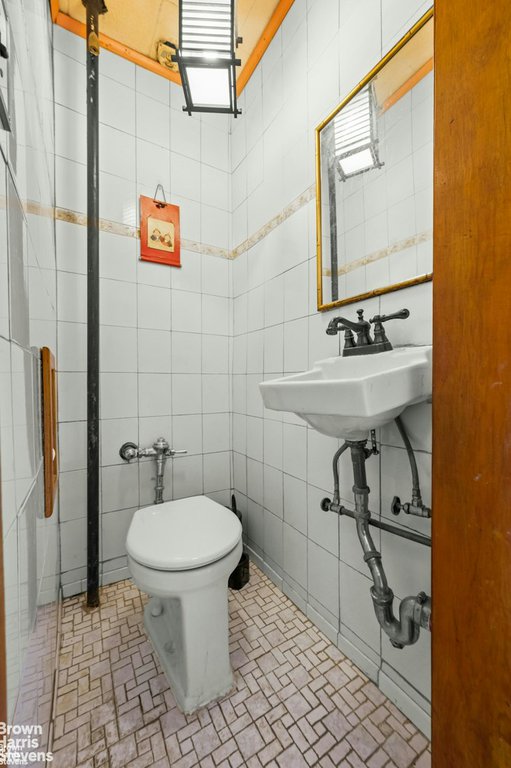 2954 Avenue R – For Sale photo 11