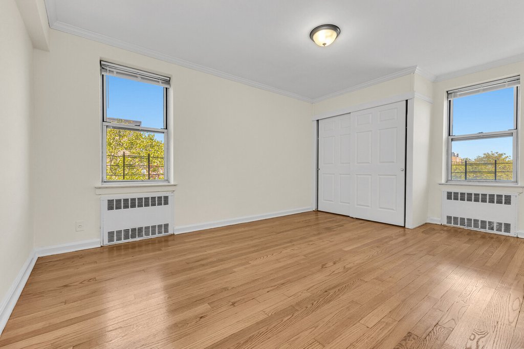 65-35 Yellowstone Boulevard, Unit 5B photo 5