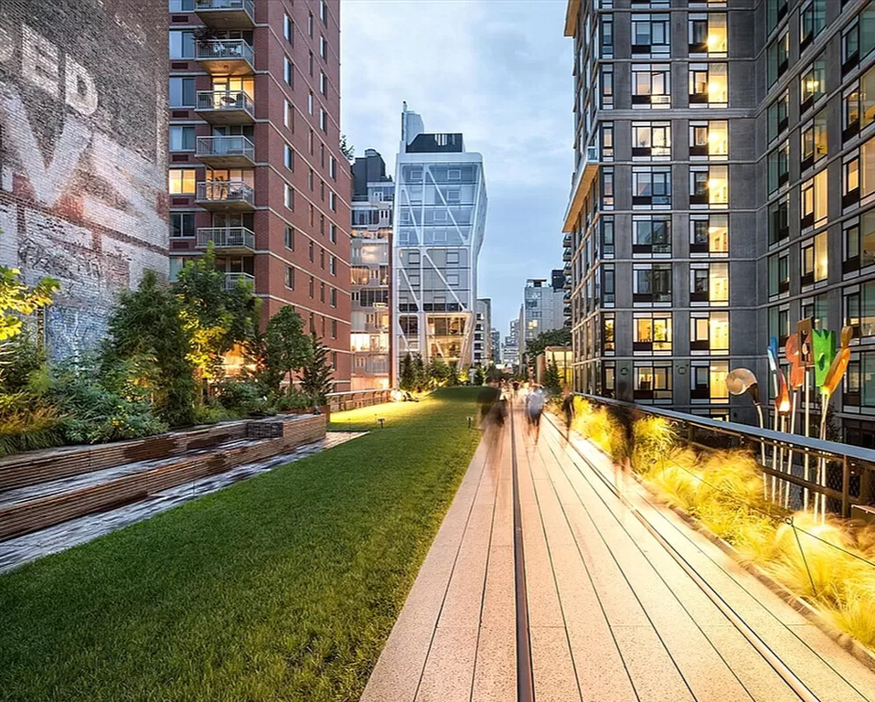 143 West 30th Street, Unit 11B photo 8