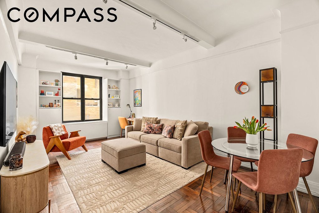 12 West 72nd Street, Unit 11E photo 2