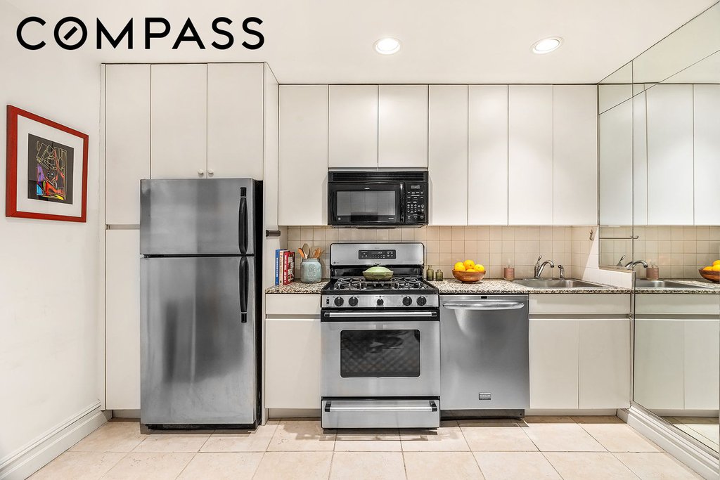 12 West 72nd Street, Unit 11E photo 5