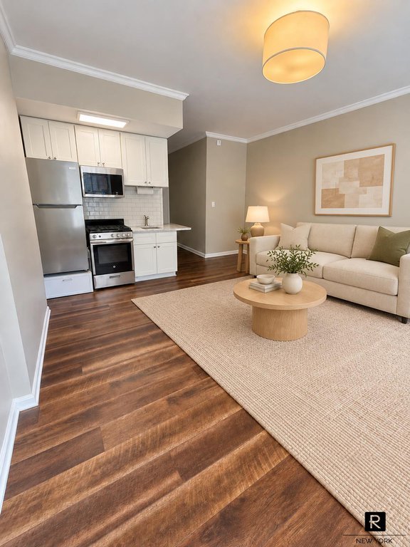 1390 Second Avenue, Unit 2D photo 3
