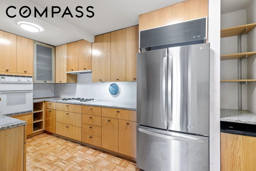 111 Barrow Street, Unit 6C photo 2