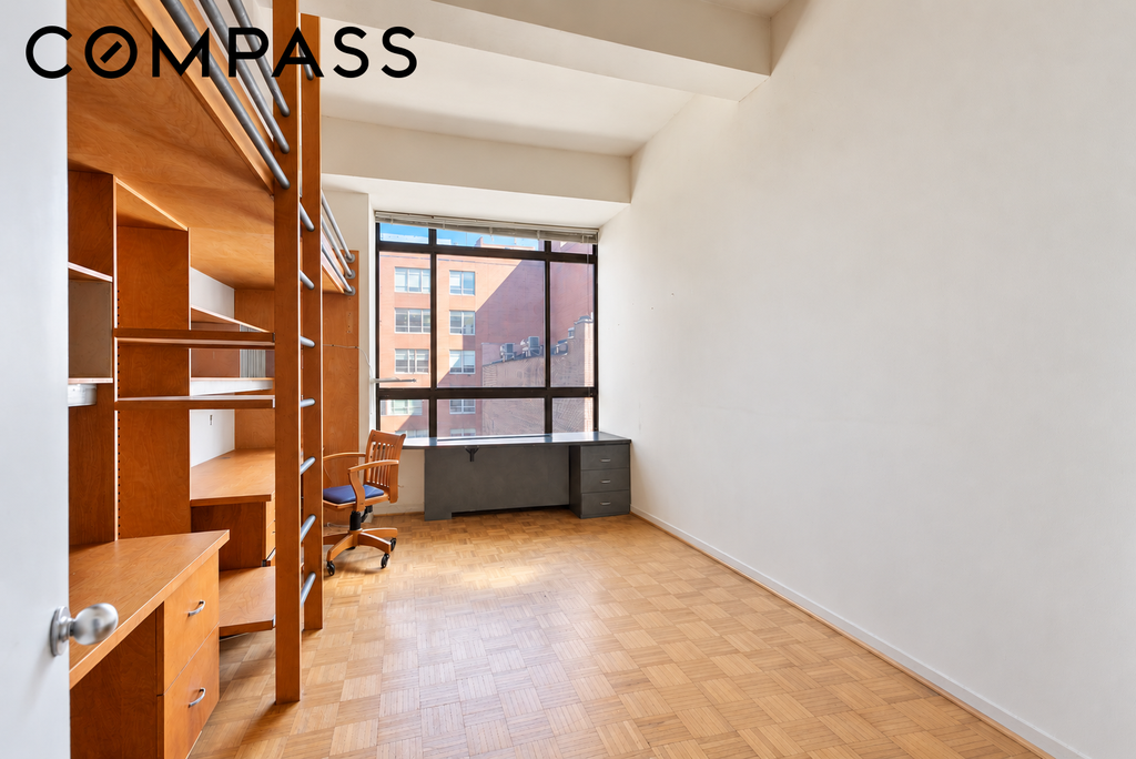 111 Barrow Street, Unit 6C photo 4