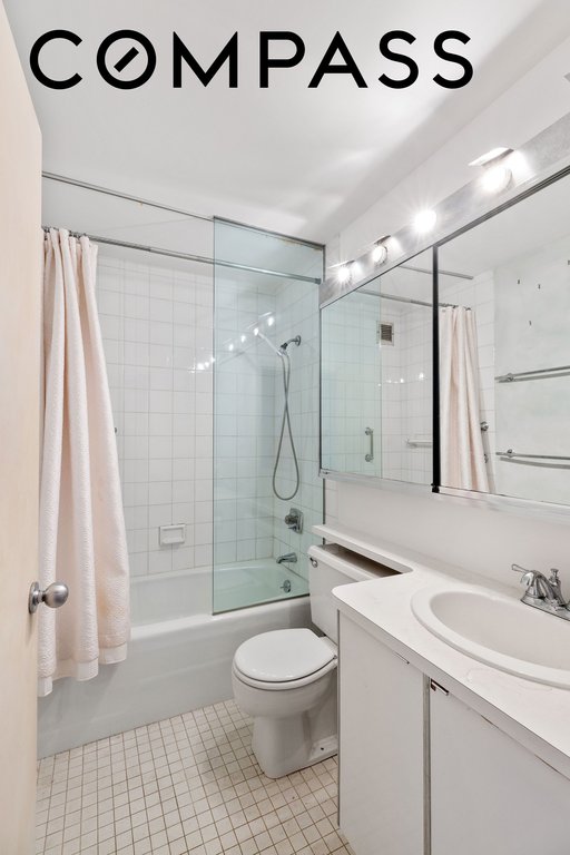 111 Barrow Street, Unit 6C photo 5