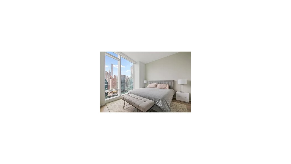 30 Riverside Boulevard, Unit 27E photo 4