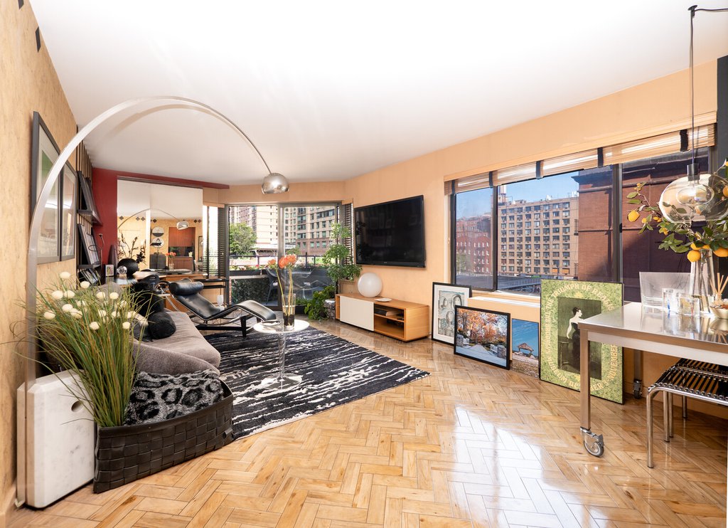 300 East 95th Street, Unit 5A photo 2