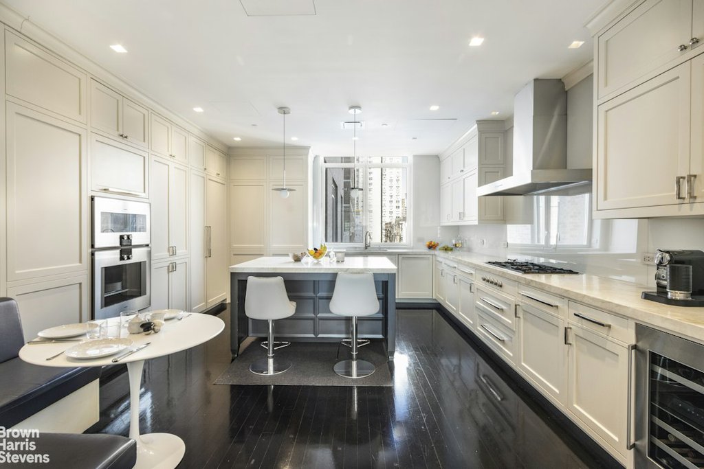 20 East End Avenue, Unit 6A photo 2
