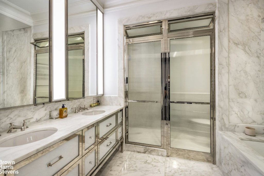20 East End Avenue, Unit 6A photo 6