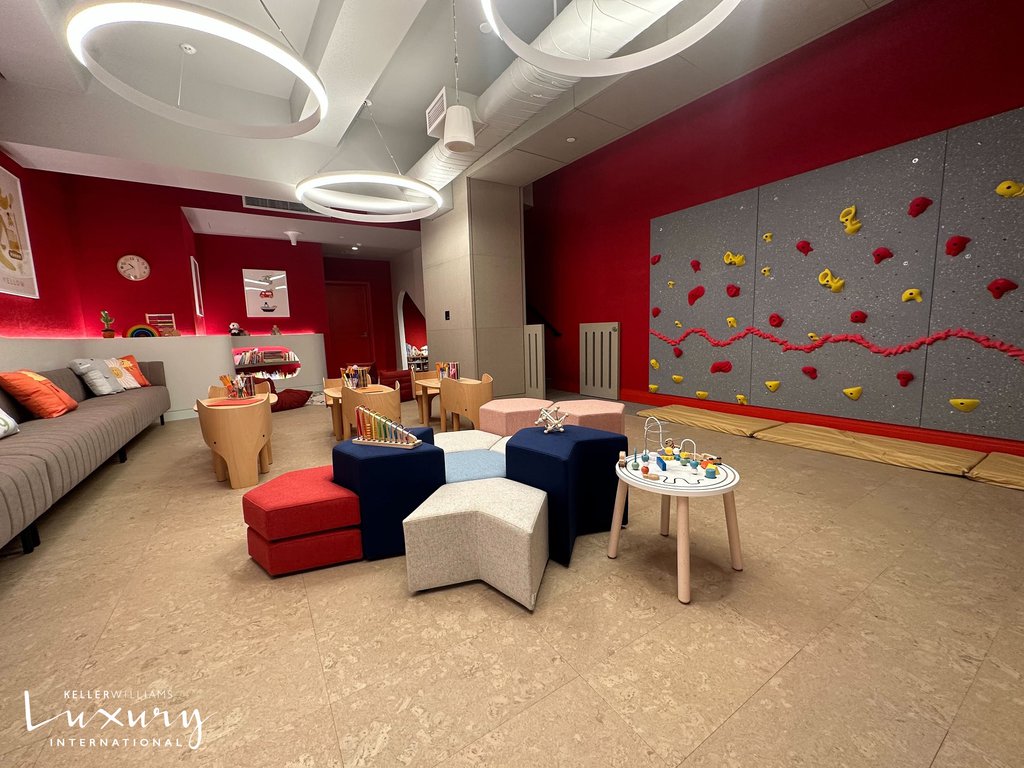 1 Wall Street, Unit 610 photo 16