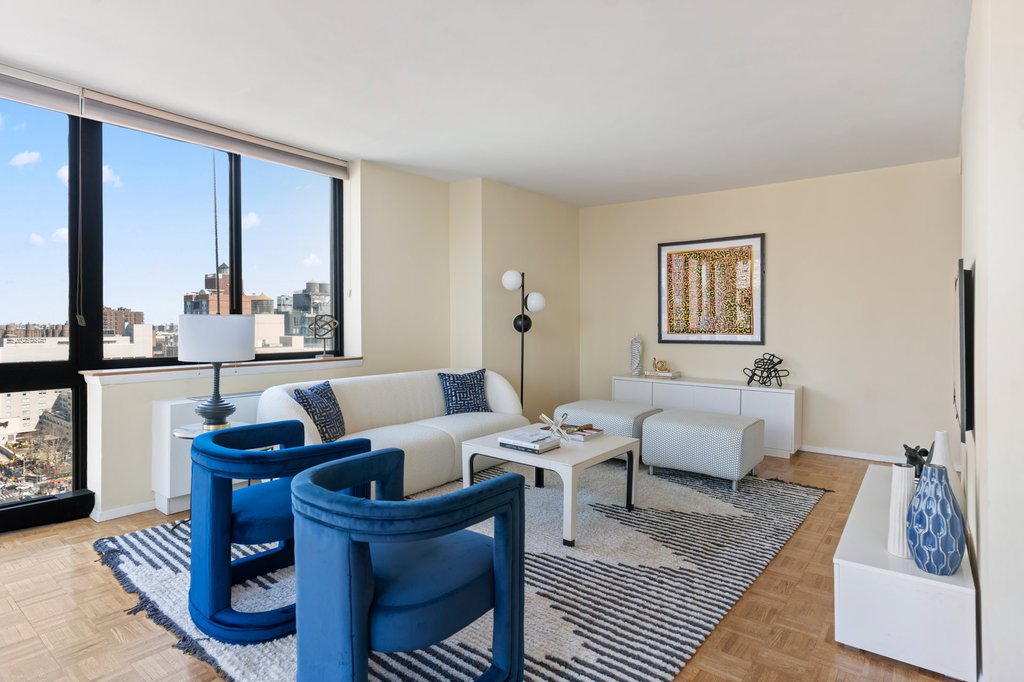 245 East 93rd Street, Unit 22G photo 2