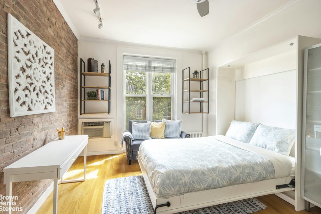 451 West 22nd Street, Unit 2F photo 2