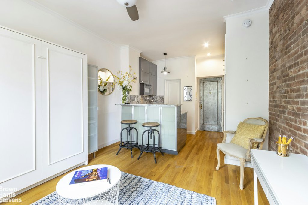 451 West 22nd Street, Unit 2F photo 3