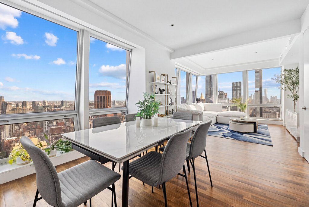 400 Fifth Avenue, Unit 46AB