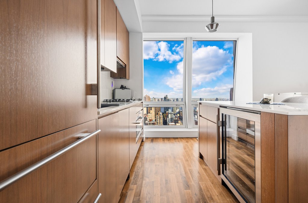 400 Fifth Avenue, Unit 46AB photo 6