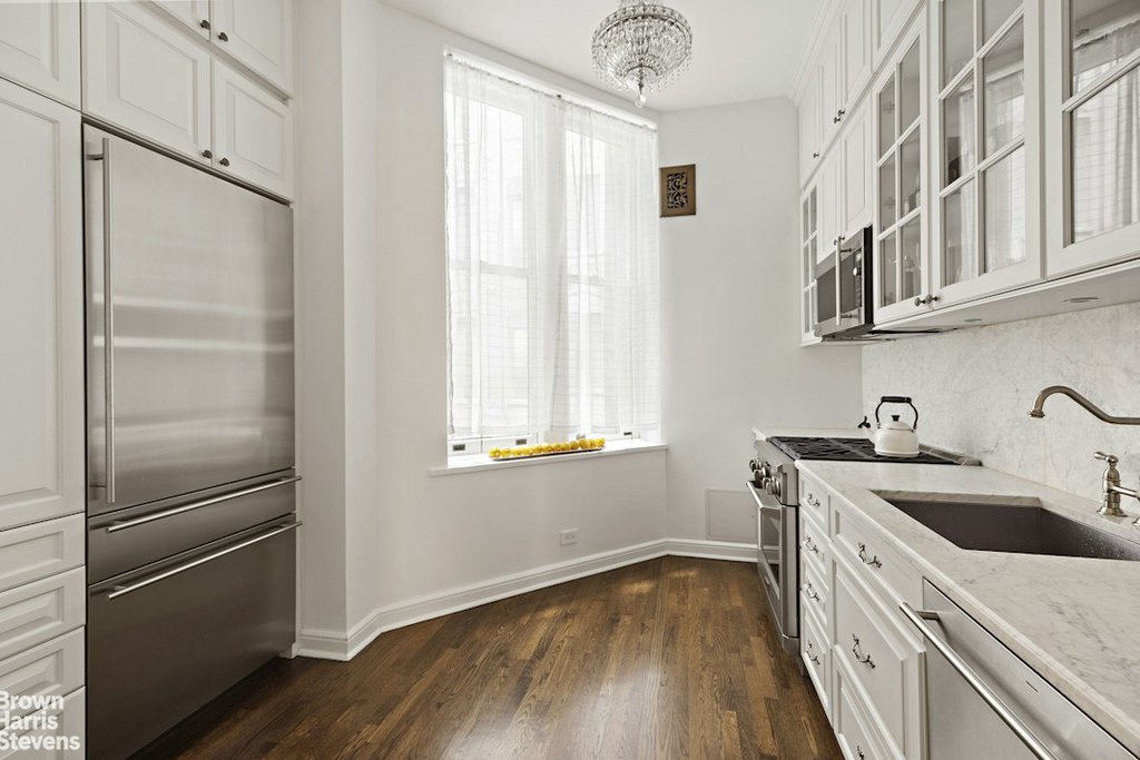 180 West 58th Street, Unit 5A photo 4