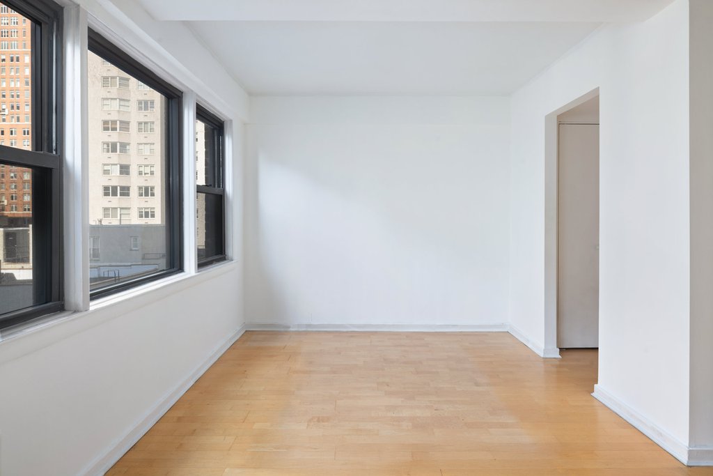 220 East 67th Street, Unit 10A photo 4