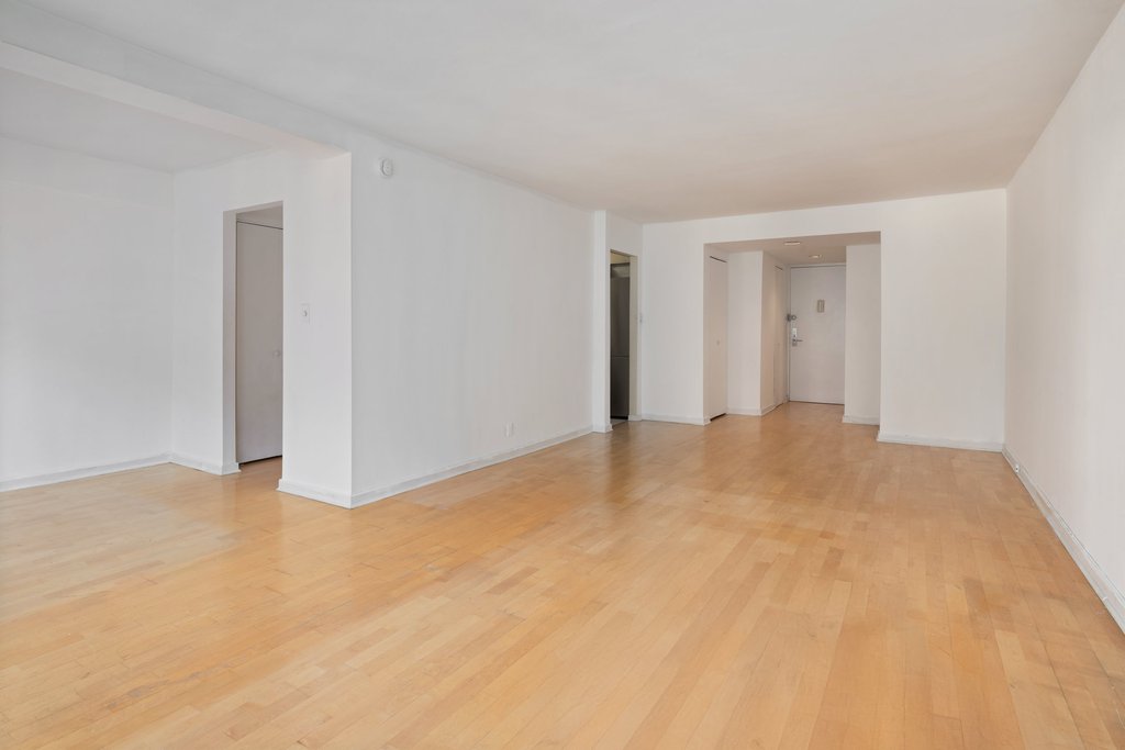220 East 67th Street, Unit 10A photo 5