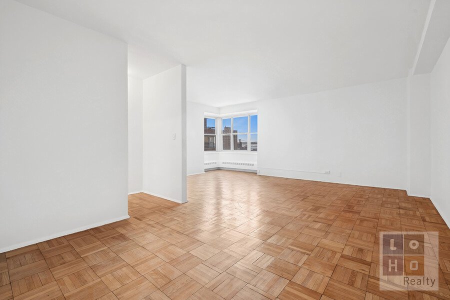 575 Grand Street, Unit 1105 photo 2