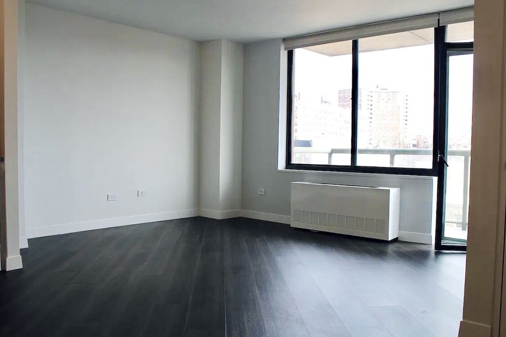 250 East Houston Street, Unit 2B