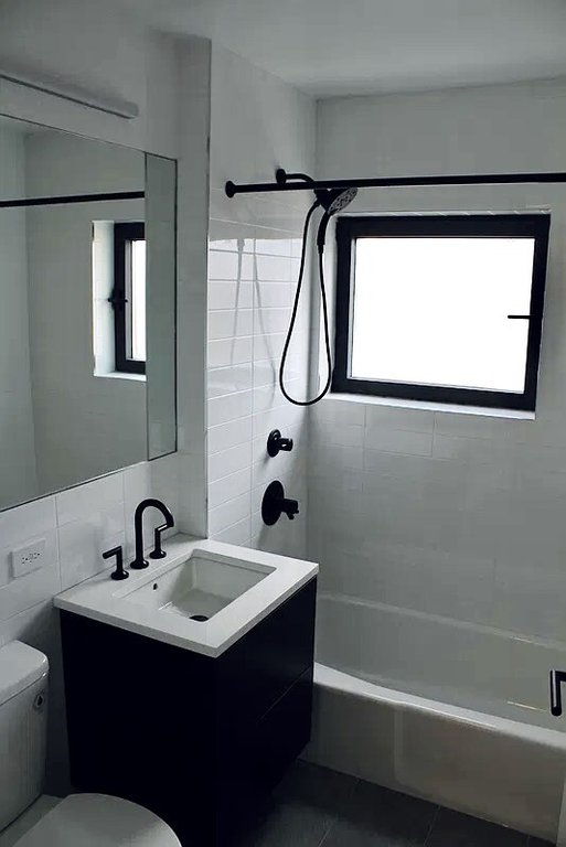 250 East Houston Street, Unit 2B photo 7
