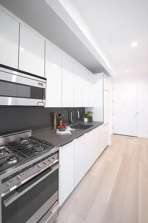 180 Water Street, Unit 2605 photo 2