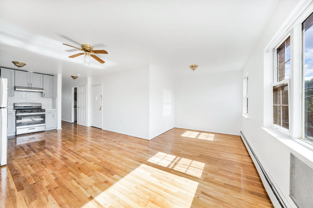 1 Monroe Street, Unit 3