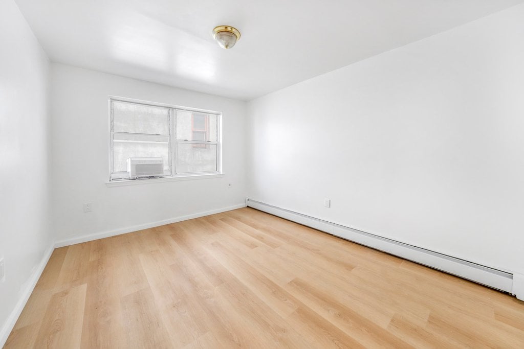 1 Monroe Street, Unit 3 photo 9