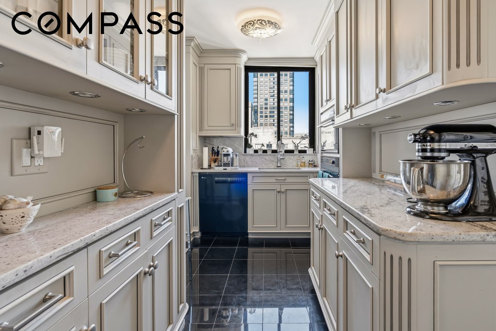 304 East 65th Street, Unit 24ABD photo 14