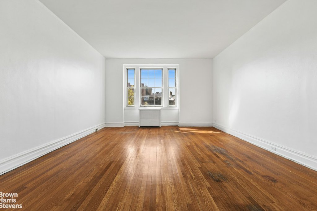 225 Lincoln Place, Unit 5H photo 4