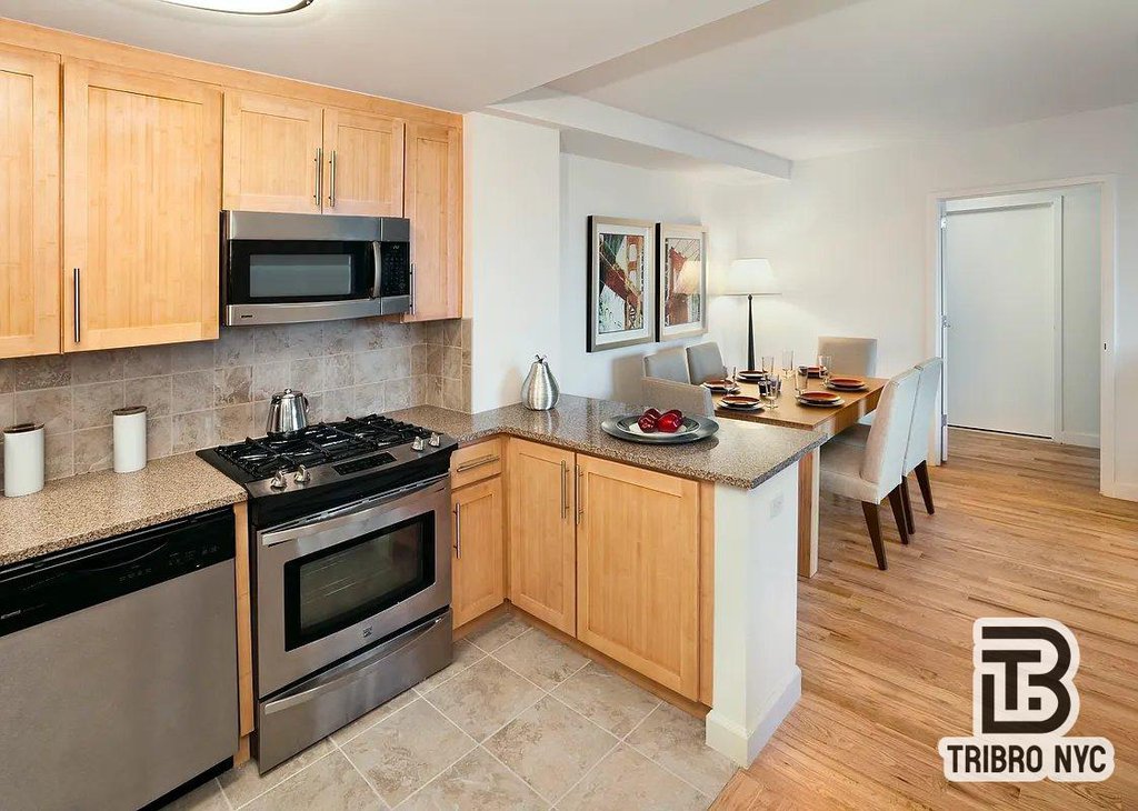 215 East 124th Street, Unit 11 photo 3