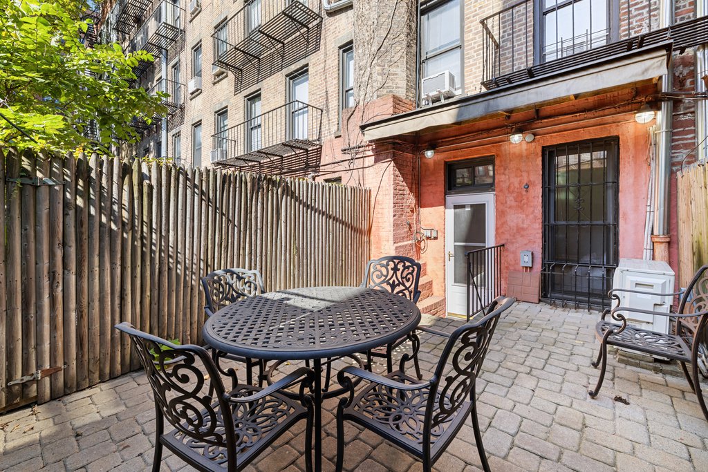 212 East 84th Street, Unit 1A photo 4