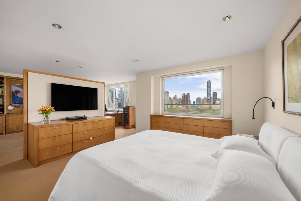 860 Fifth Avenue, Unit PH21H photo 7